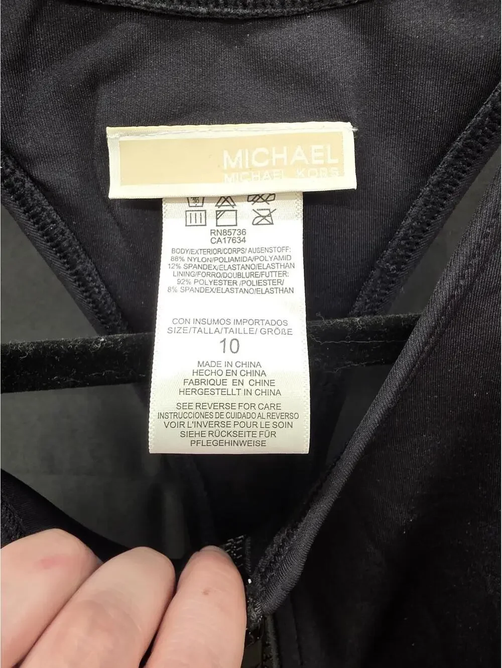 MICHAEL KORS WOMEN’S LASER‑CUT SCUBA ZIP‑FRONT ONE‑PIECE SWIMSUIT BLACK SIZE 10